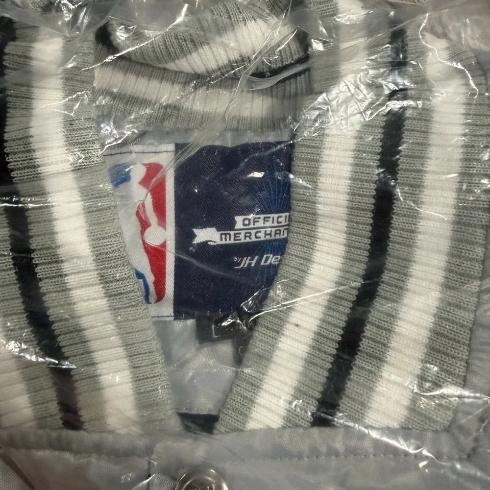 Brooklyn Nets Gray Varsity Jacket NBA Store - Picture 3 of 4